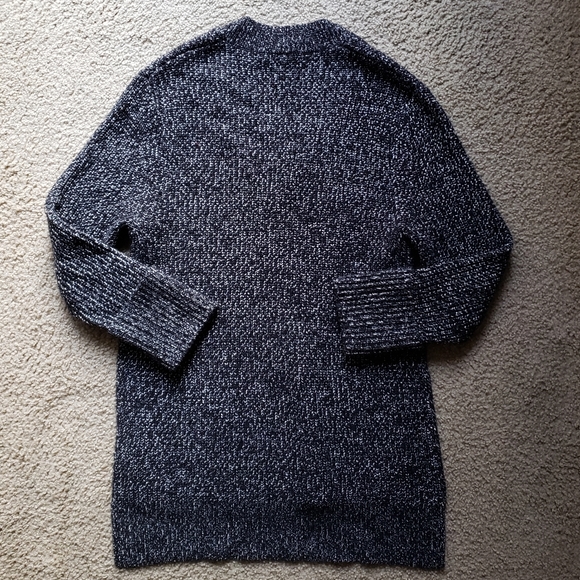 Athleta Shasta V-Neck Wool Knit Oversized Sweater - Picture 4 of 13